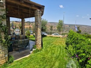 הגינה של דוד בבית רימון